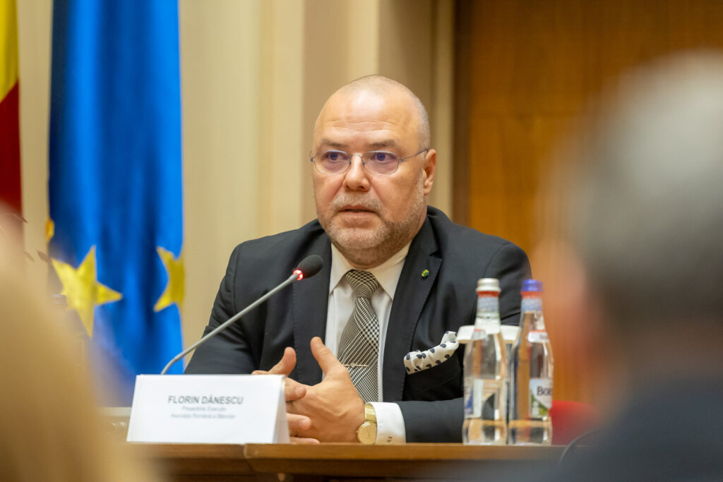 Fotografii conferinta alb 20 19
