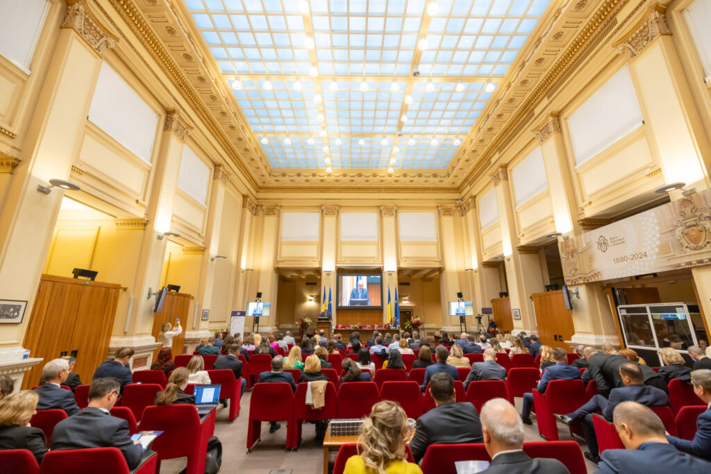 Fotografii conferinta alb 20 25